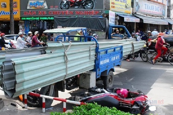HCM City to ban rudimentary vehicles after 2025