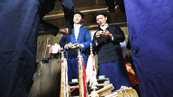 Forest God worshipping ceremony of H’Mong people