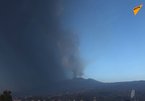 Núi lửa Italia hoạt động, tro bụi bay cao gần chục km
