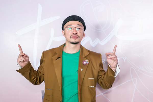 Ca sĩ Hà Lê tung MV 'Ở trọ'