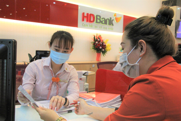 HDBank trao 1,5 tỷ đồng tiếp sức tỉnh Hải Dương phòng chống dịch Covid-19