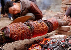 Roast pork belly, a must-try dish from Duong Lam ancient village