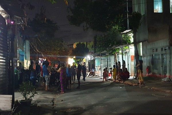 Người đàn ông đâm gục 3 mẹ con tình nhân trong phòng trọ