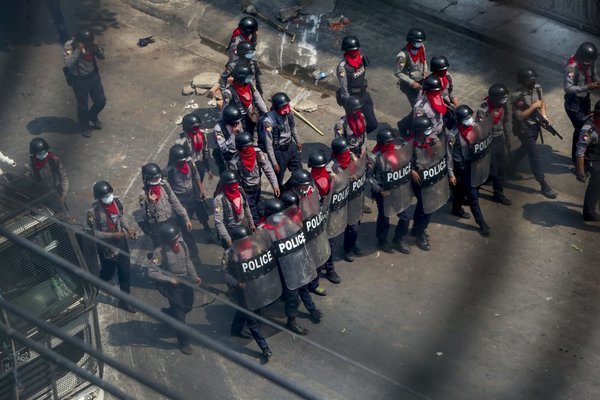 Bạo lực tái diễn ở Myanmar, ít nhất 13 người thiệt mạng