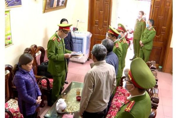Bắt nguyên chủ tịch thị trấn ở Thanh Hóa lập hồ sơ khống
