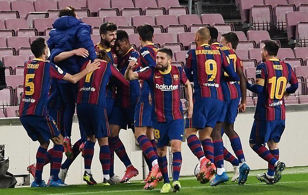 Ngược dòng ngoạn mục, Barca vào chung kết Cúp Nhà vua