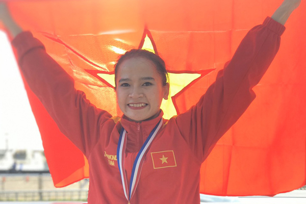 Nhà vô địch thế giới Taekwondo Nguyễn Thị Lệ Kim luôn nhớ cơm mẹ nấu