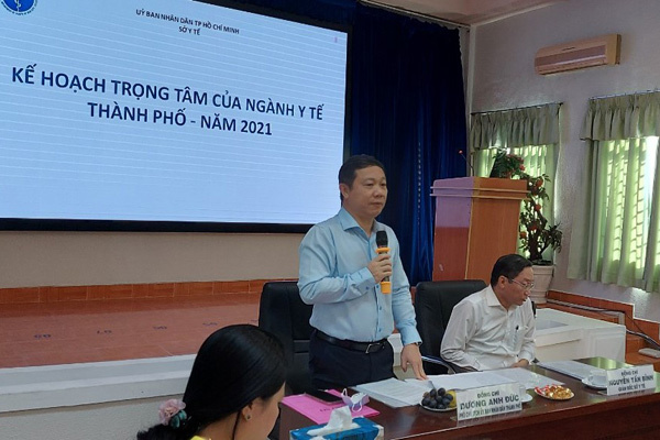 Năm 2020, thu nhập tháng của nhân viên y tế TP.HCM giảm 2,5 triệu đồng