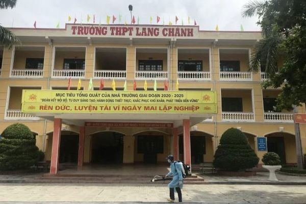 Bắt tạm giam nam sinh lớp 11 ở Thanh Hóa đánh bạn vỡ sọ não