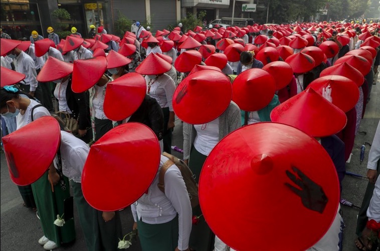 Biểu tình lớn ở Myanmar, hàng chục nghìn người xuống đường