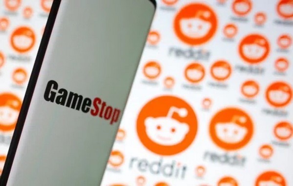 Chuyện gì đang xảy ra với cổ phiếu GameStop?