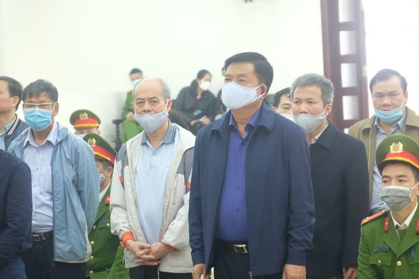 Ông Đinh La Thăng xin nhận hết trách nhiệm thay cho nữ bị cáo