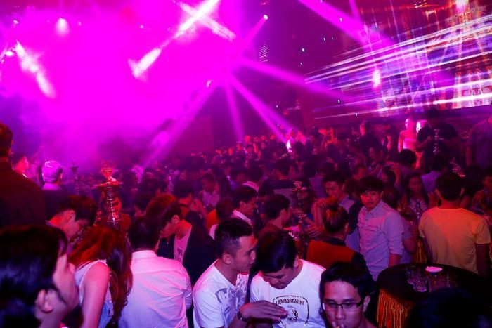 TP.HCM: Vũ trường, bar, karaoke tiếp tục đóng cửa, loại hình dịch vụ khác hoạt động bình thường