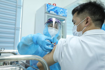 Vietnam proposes IMO prioritise sailors in COVID-19 vaccinations
