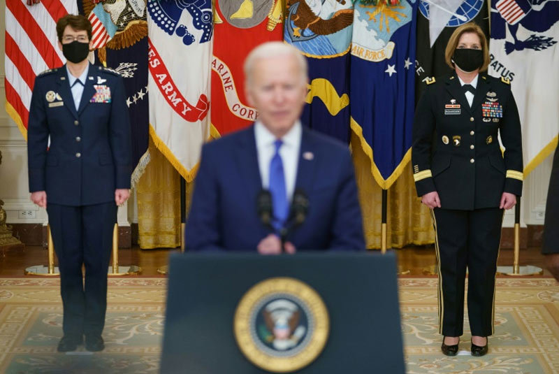 Ông Biden bổ nhiệm hai nữ tướng quân đội