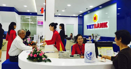 Biến động trong giới ngân hàng: Đồng loạt thay sếp, đổi chủ ghế nóng
