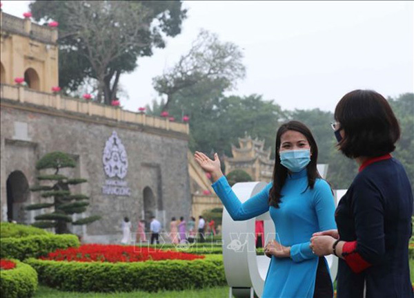Hanoi relic sites, tourist attractions reopen