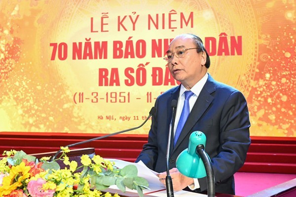 Thủ tướng yêu cầu báo chí tuyên truyền sâu rộng, quán triệt thực hiện Nghị quyết Đại hội XIII