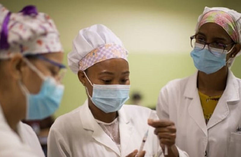 Các nước căng thẳng vì thiếu hụt vắc-xin ngừa Covid-19