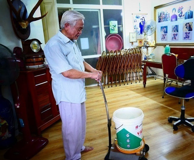 'Kho báu' tái chế từ phế thải của người đàn ông U70 ở Hà Nội
