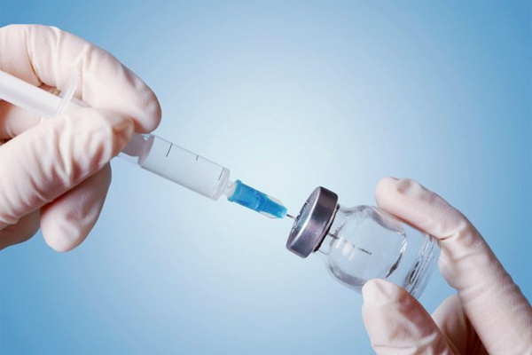 Lý do phản ứng phụ sau tiêm vaccine Covid