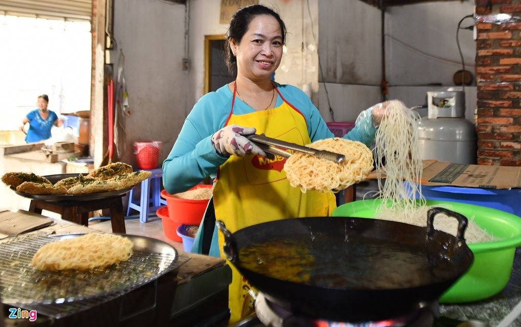 Hủ tiếu pizza miền Tây hút khách