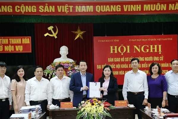 Thanh Hóa có 2 người tự ứng cử ĐBQH là giám đốc doanh nghiệp và dược sĩ