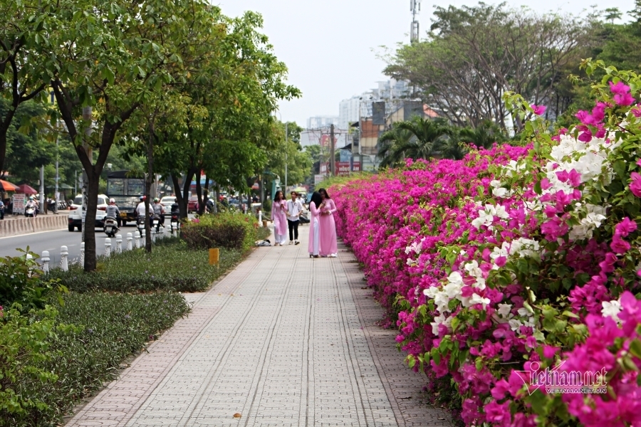 Đoàn đại biểu cấp cao tỉnh Kratie (Campuchia) thăm và làm việc tại Bình Dương