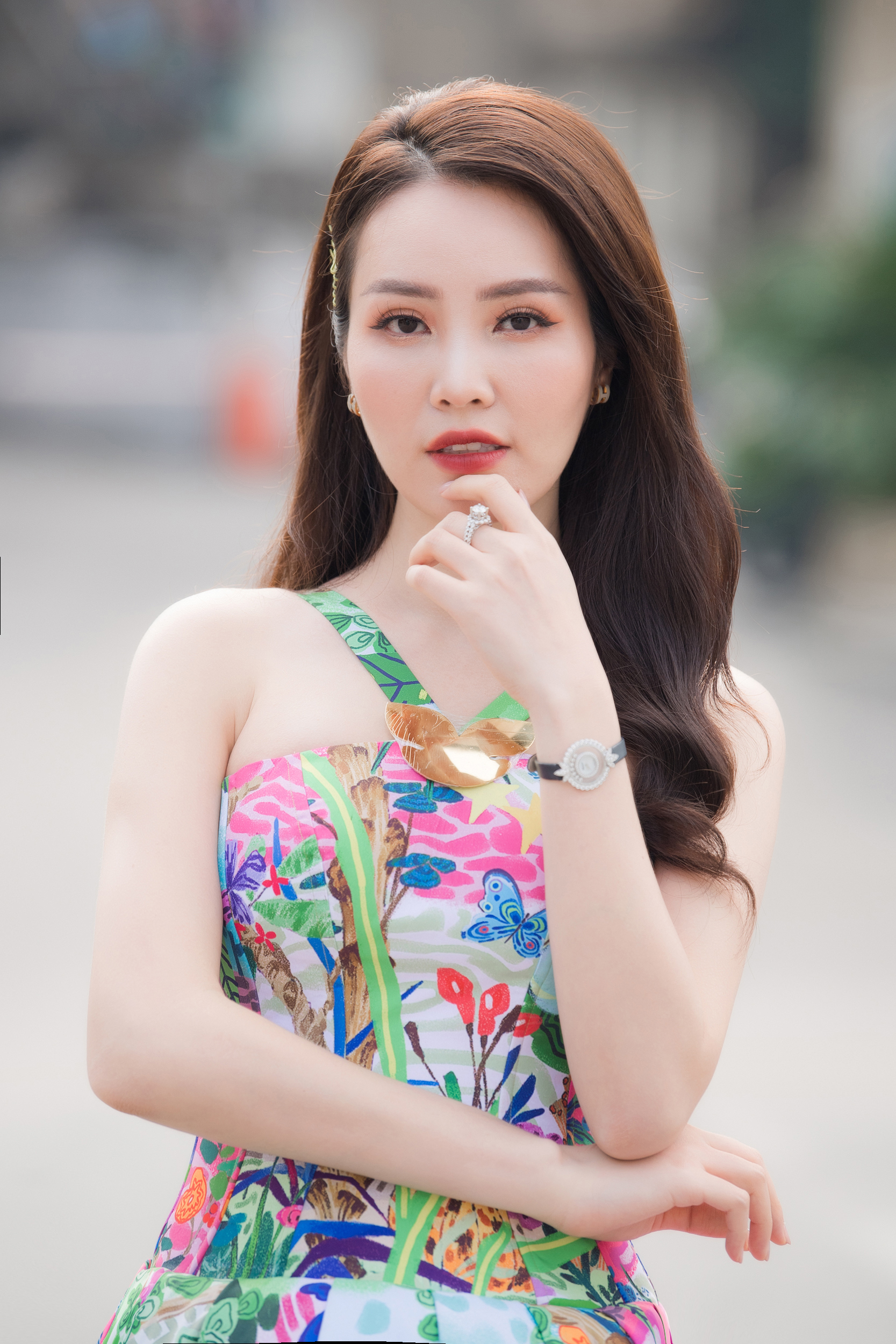 Á hậu Thụy Vân miễn nhiễm với những tin đồn không hay về mình