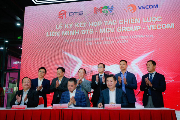 Lễ ký kết hợp tác giữa MCV Group, DTS và VECOM