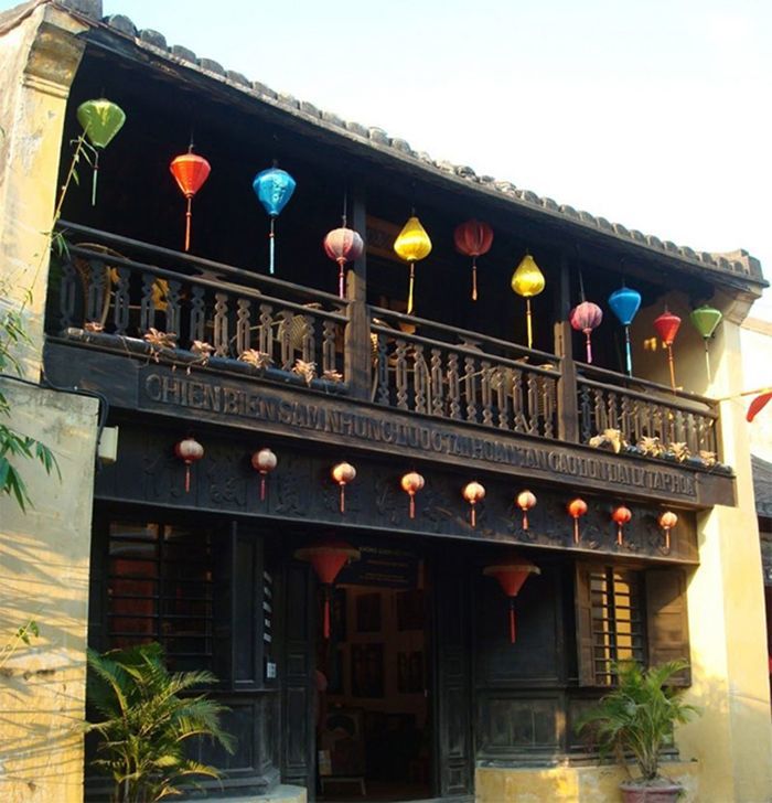 Phung Hung Ancient House