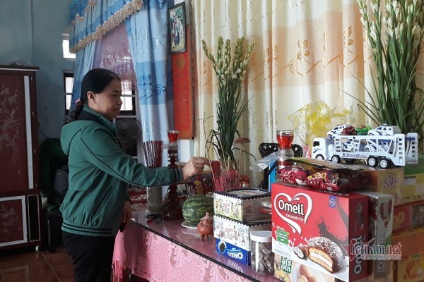 Gia đình bé trai ở Quảng Trị yêu cầu bệnh viện trả lời về cái chết của con
