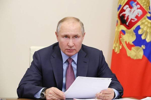 Hạ viện Nga thông qua luật giúp Tổng thống Putin tái tranh cử