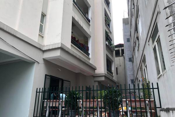 Nữ giúp việc rơi từ tầng 11 chung cư ở Hà Nội