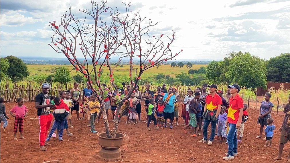 Young man brings pride of Vietnam to Africa