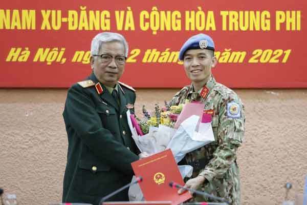 Tướng Vịnh: Để màu cờ Việt Nam phủ rộng trên bản đồ gìn giữ hòa bình