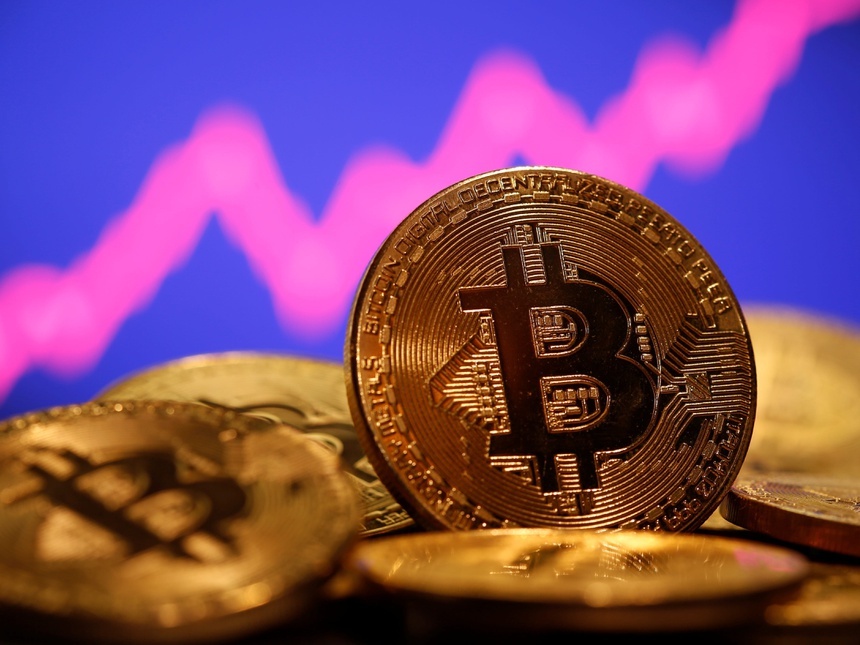 Một tuần nóng bỏng, Bitcoin lên sát mức 1,5 tỷ đồng