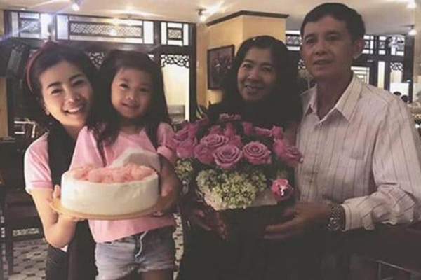 Quản lý bức xúc làm rõ thông tin bố mẹ Mai Phương chầu chực để gặp cháu, hé lộ phản ứng đáng lo của Lavie khi gặp ông bà