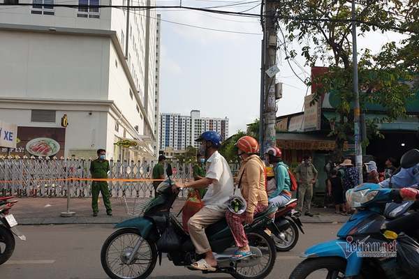 Nghi vấn hai cô gái tử vong do rơi lầu chung cư ở Sài Gòn