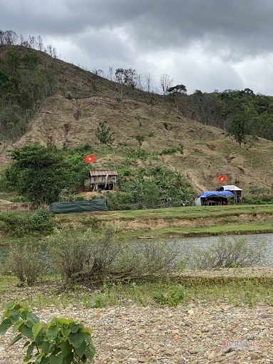 Soldiers protect the border to prevent spread of Covid-19