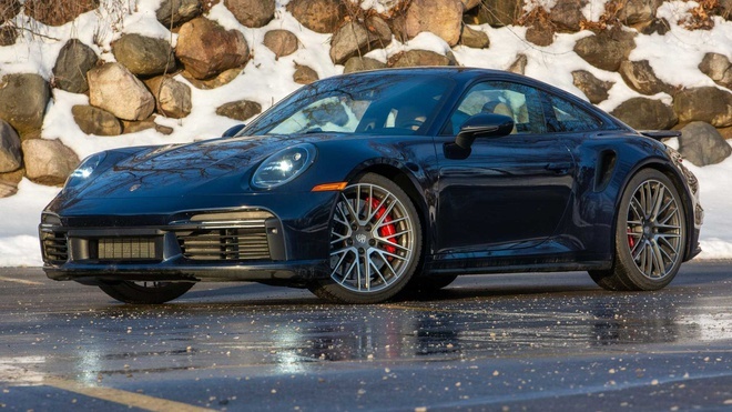 Porsche 911 sẽ không có bản chạy điện trong 10 năm tới