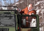 Putin đích thân lái xe chở Bộ trưởng Quốc phòng Nga ở Siberia