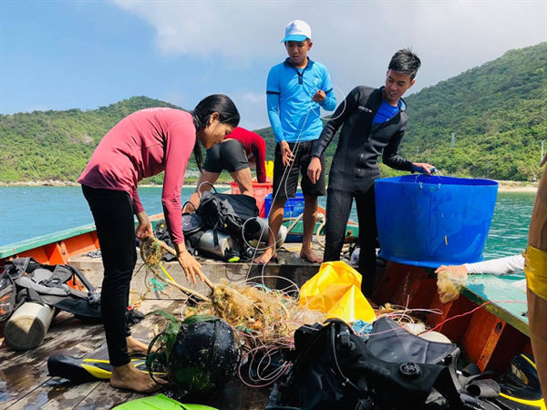 Coral population remains well protected off Cham Island