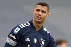 Juventus phán quyết tương lai Ronaldo sau trận thua sốc