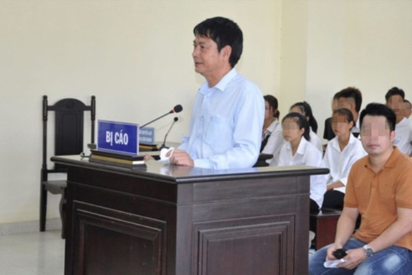 Nguyên trưởng công an huyện ở Thanh Hóa bị cách hết chức vụ trong Đảng