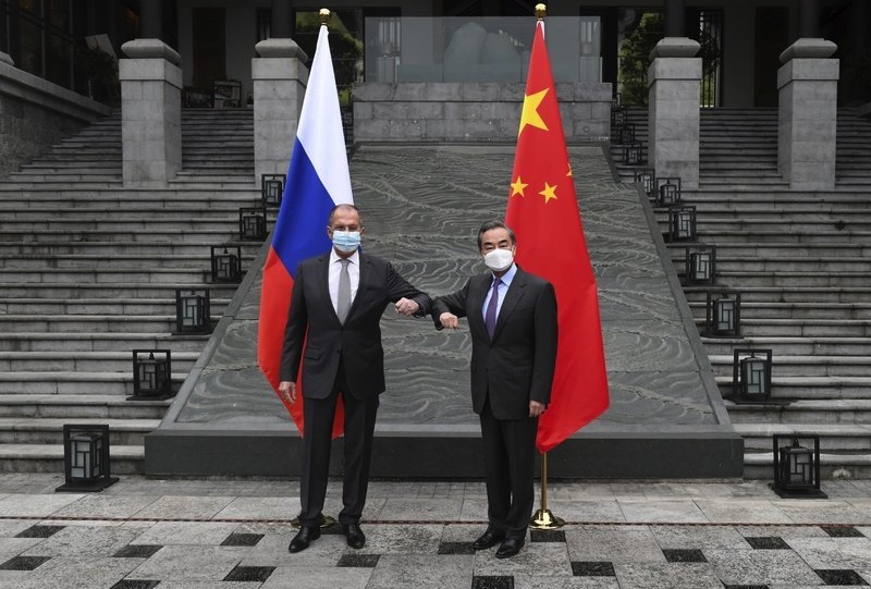 Nga - Trung gặp mặt, thể hiện đoàn kết trước Mỹ và EU