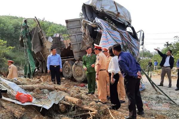 Yêu cầu điều tra nguyên nhân vụ tai nạn 7 người chết ở Thanh Hoá