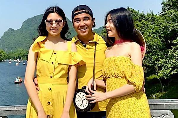 Hai con gái xinh đẹp, chuẩn người mẫu của MC Quyền Linh