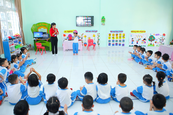 ‘Tôi yêu Việt Nam’ giúp trẻ tham gia giao thông an toàn