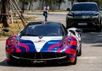 Minh 'Nhựa' lái Pagani Huayra đến buổi họp siêu xe tại TP.HCM